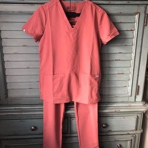 Limited Edition Mauve Scrub Set Figs